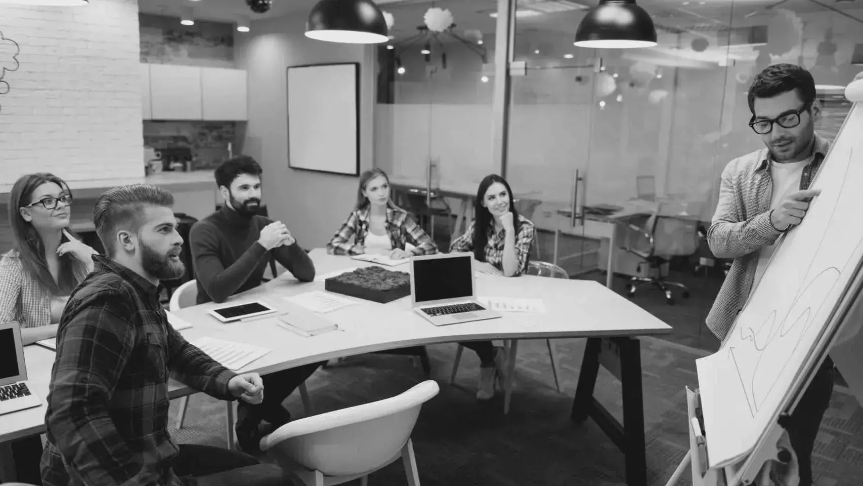 Tu empresa todavía no usa IA: cómo empezar sin ser empresa de tecnología